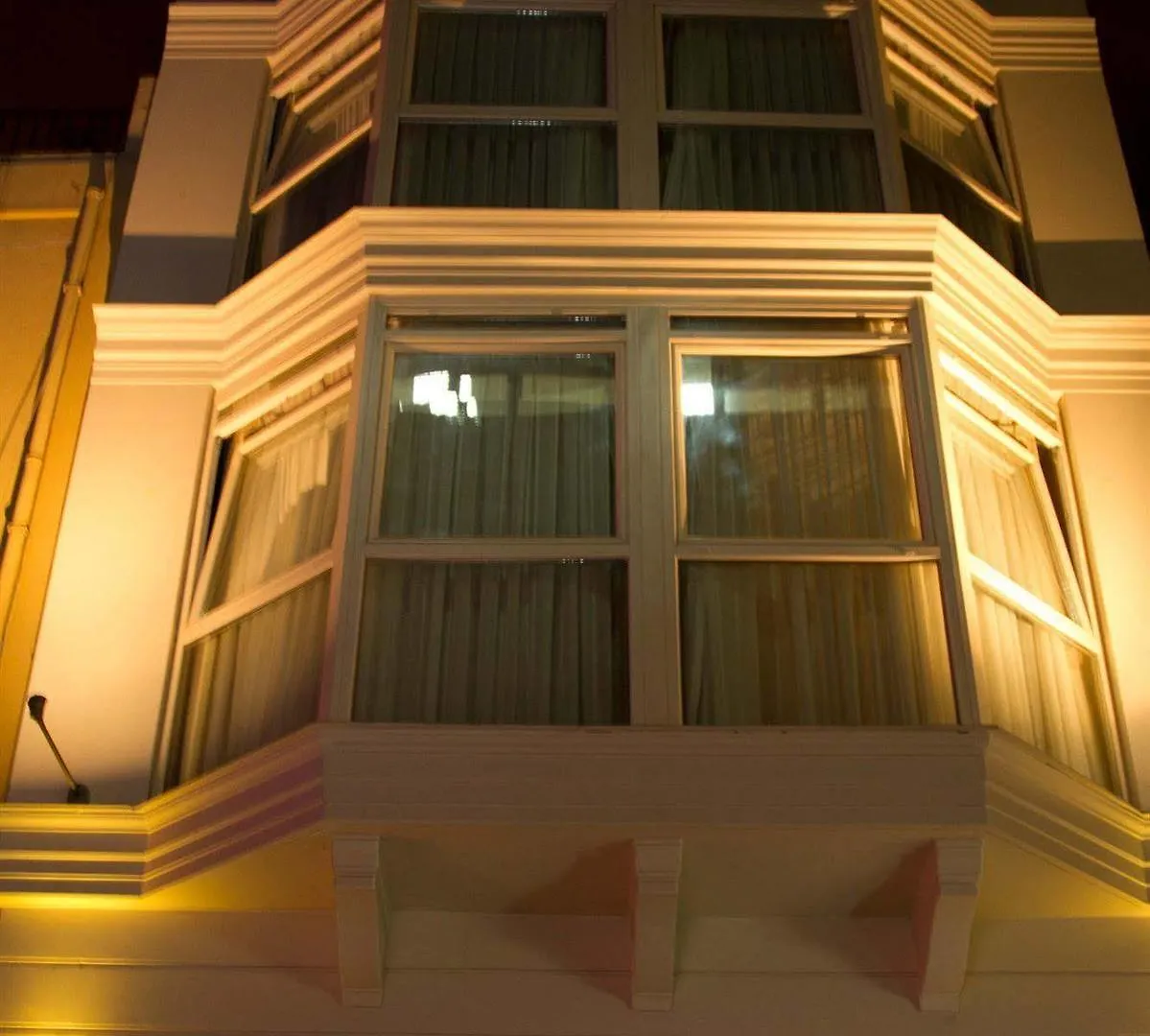 Mono Suites Istanbul 2*,